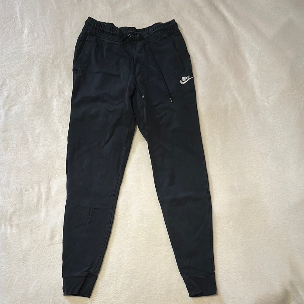 Nike Black Athletic Joggers with Tapered Fit